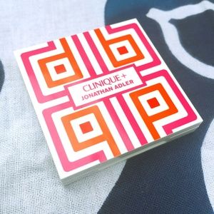 CLINIQUE + JONATHAN ADLER - Shadow/Blush Compact